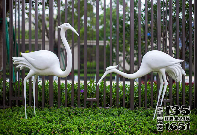 戶(hù)外公園創(chuàng)意玻璃鋼兩只丹頂鶴雕塑 戶(hù)外公園創(chuàng)意玻璃鋼兩只丹頂鶴雕塑